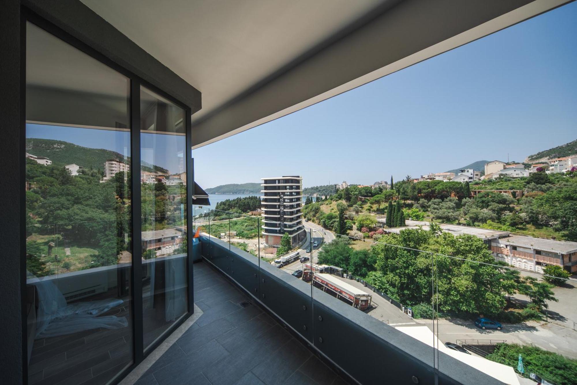 Skyline Vista Apartment Becici  Exterior photo