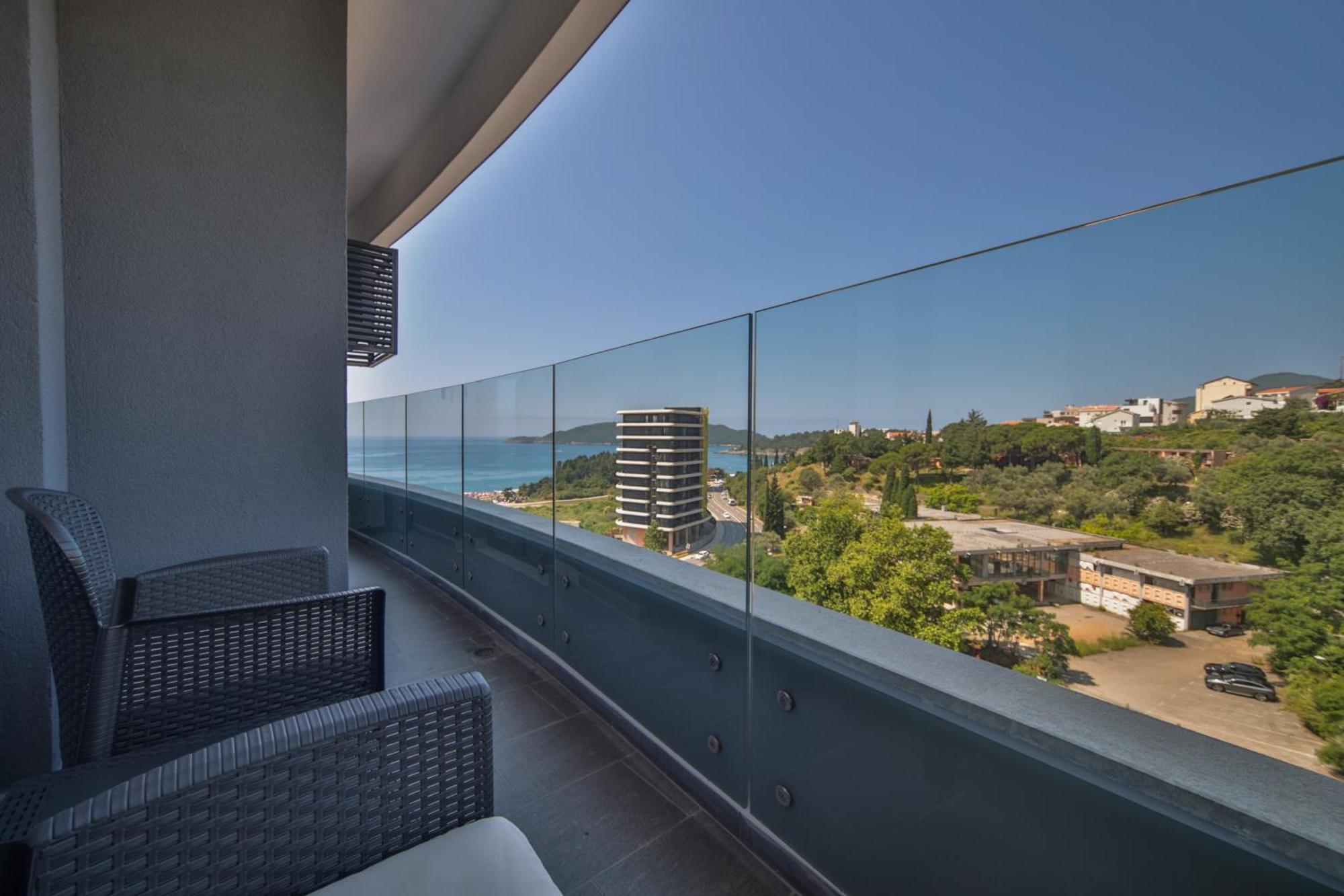 Skyline Vista Apartment Becici  Room photo